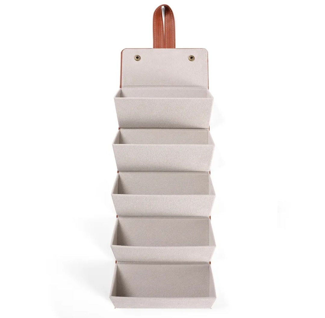 Cases with 5 compartments